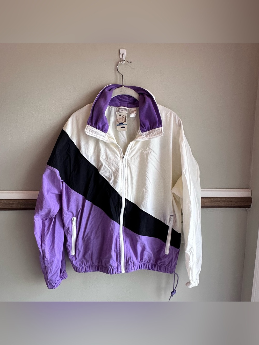 Vtg 90s NWT Nike Womens Purple White Color Block Windbreaker Jacket